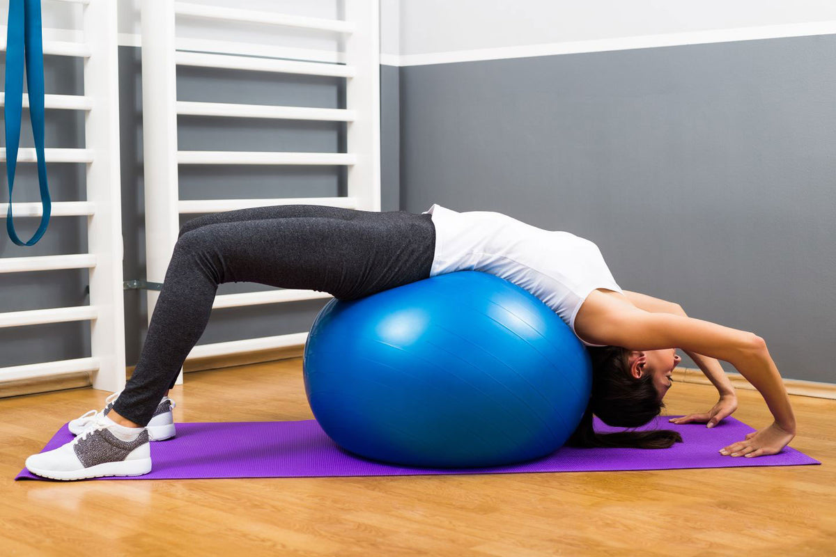 What Are The Benefits Of Exercising Regularly With A Yoga Ball? – Fitbeast