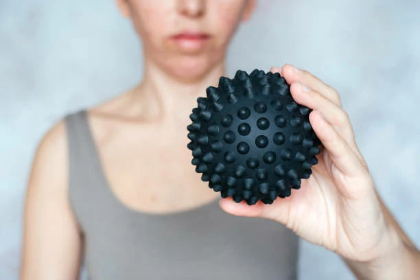 Introducing the Revolutionary Spiky Massage Ball for Plantar Fasciitis: An Innovative Solution to Alleviate Foot Pain