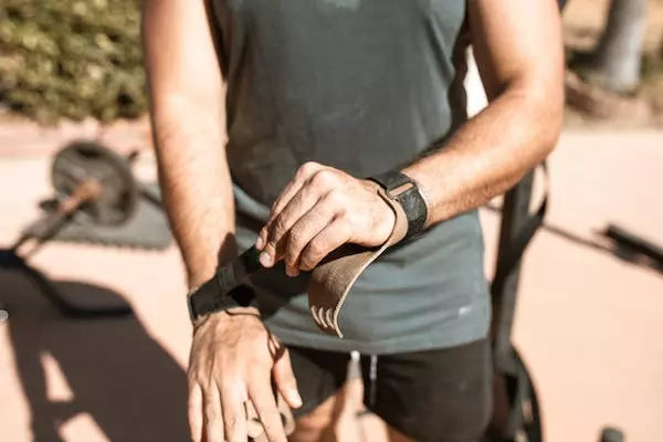 Will Using a Grip Strengthener Make Your Forearms Nicer?